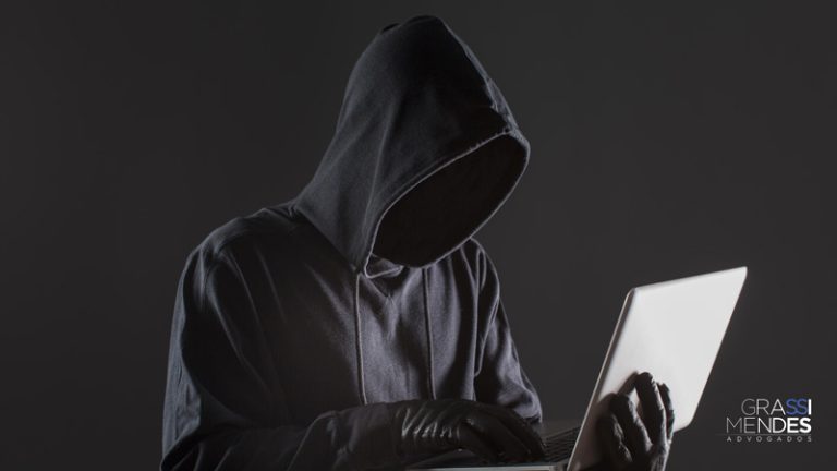 Seguros Unimed ganha caso contra clínicas por fraude em reembolsos. Justiça impede uso indevido de logins de segurados.