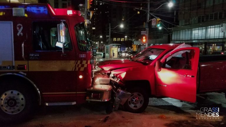 DF pagará Indenização por Danos em Colisão com Viatura - Grassi Mendes Advogados