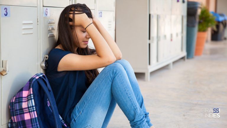 Mulher receberá indenização por erro em inscrição de vestibular. Saiba como nossos advogados podem ajudar em casos similares.